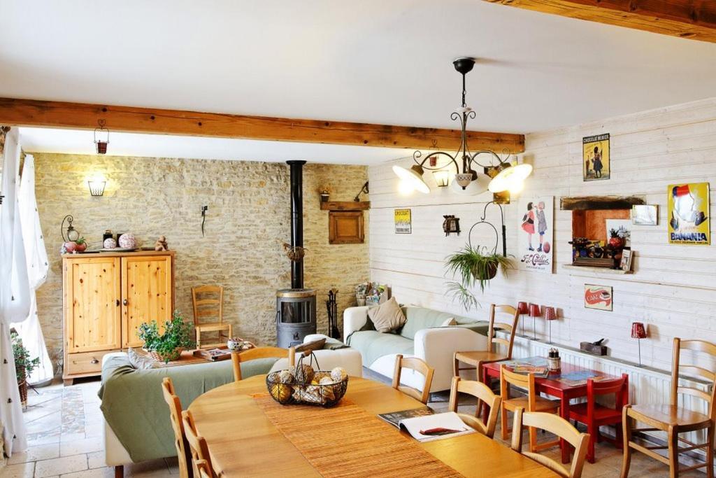 Chambres D'Hotes Soleil Et Cacao Siccieu-Saint-Julien-et-Carisieu Luaran gambar